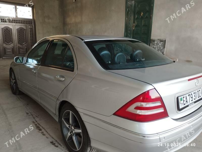 Mercedes-Benz C-Class 2003 - 125 000 TMT - Türkmenbaşy etr. - img 7