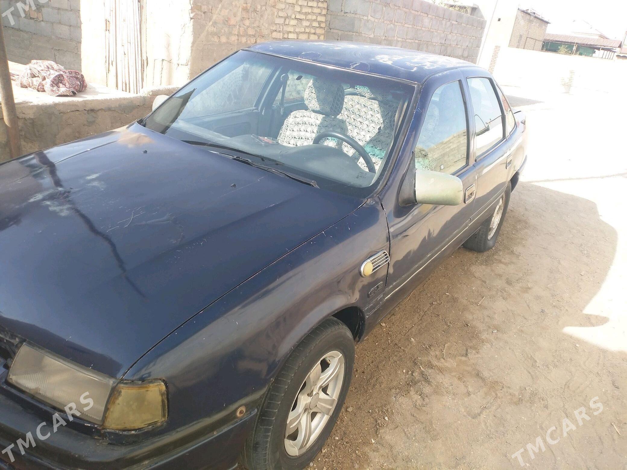 Opel Vectra 1993 - 18 000 TMT - Гумдаг - img 2