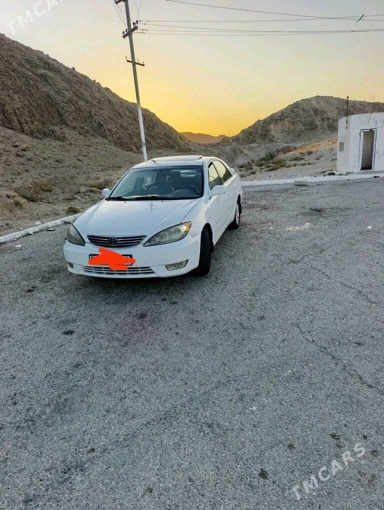Toyota Camry 2004 - 185 000 TMT - Gökdepe - img 2