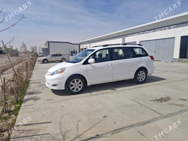 Toyota Sienna 2008 - 210 000 TMT - Мары - img 5