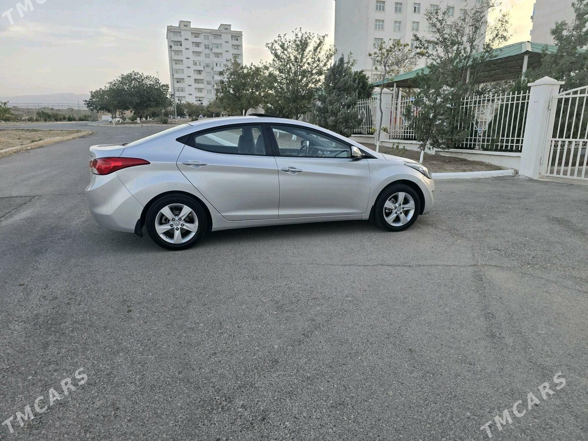 Hyundai Elantra 2012 - 180 000 TMT - Aşgabat - img 4