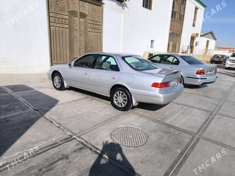 Toyota Camry 2001 - 165 000 TMT - Гызыларбат - img 3