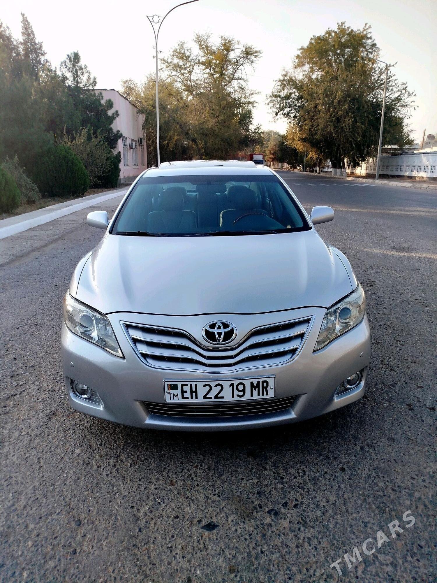 Toyota Camry 2010 - 260 000 TMT - Baýramaly - img 6