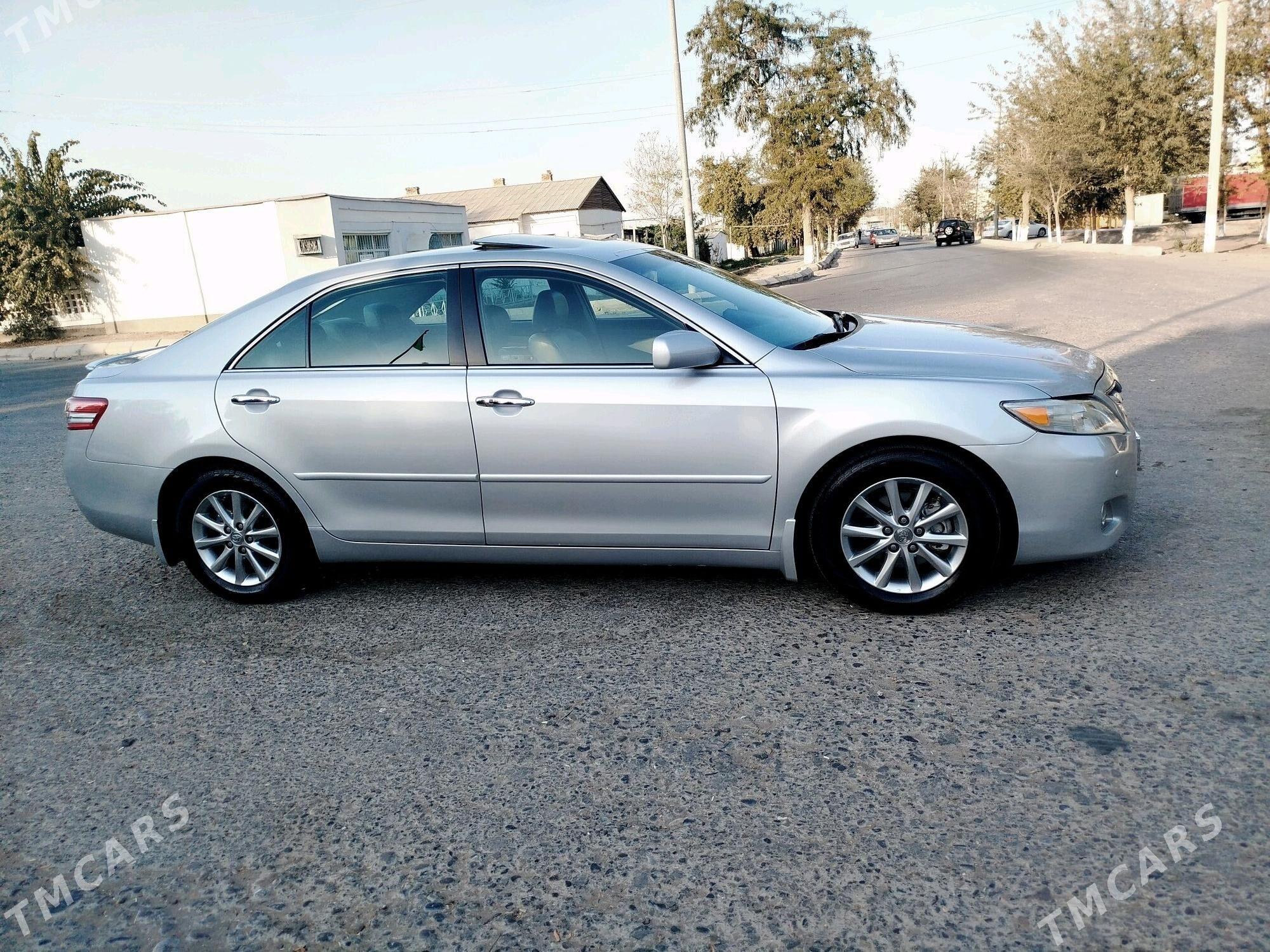 Toyota Camry 2010 - 260 000 TMT - Baýramaly - img 1