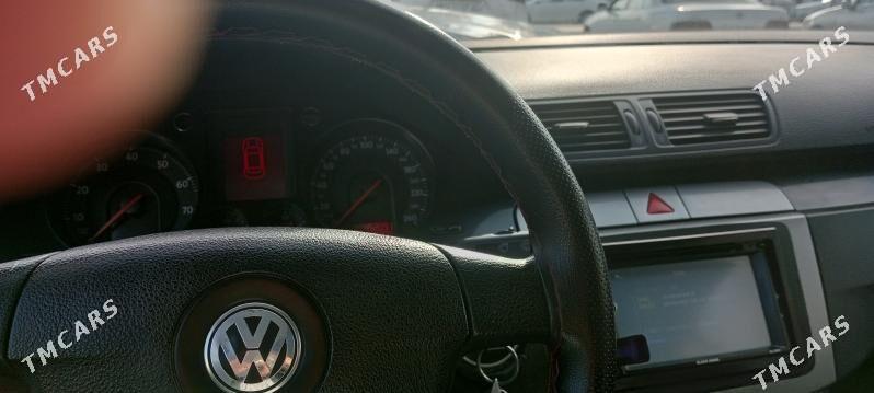Volkswagen Passat 2005 - 130 000 TMT - Гёкдепе - img 1
