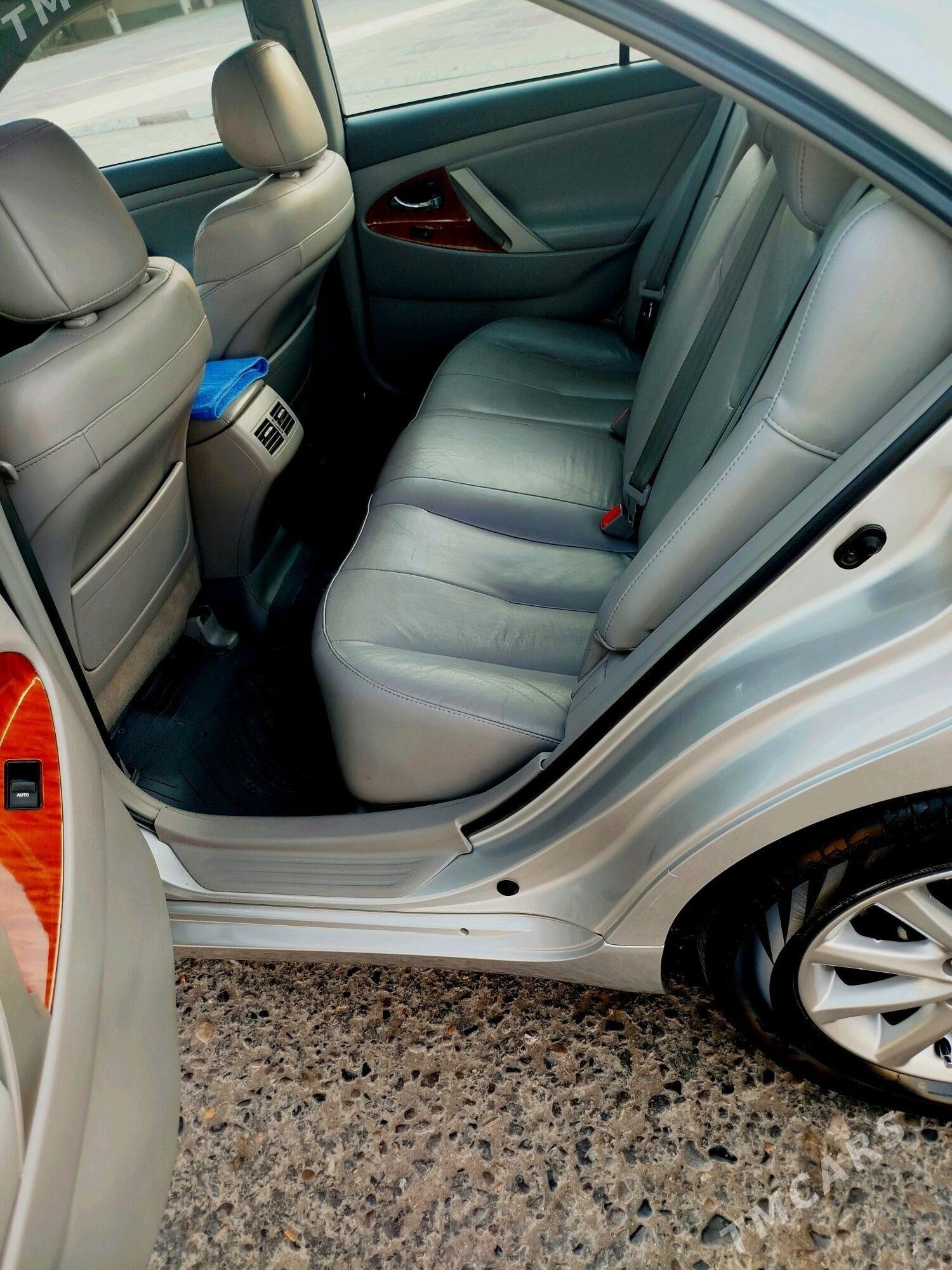 Toyota Camry 2010 - 260 000 TMT - Baýramaly - img 5