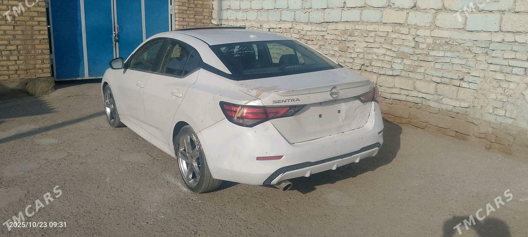 Nissan Sentra 2023 - 215 000 TMT - Теджен - img 9