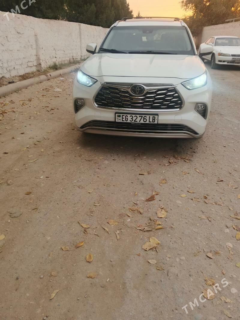 Toyota Highlander 2021 - 600 000 TMT - Керки - img 1