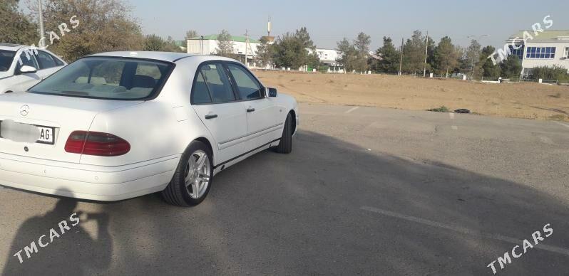 Mercedes-Benz 230E 1999 - 75 000 TMT - Анев - img 1