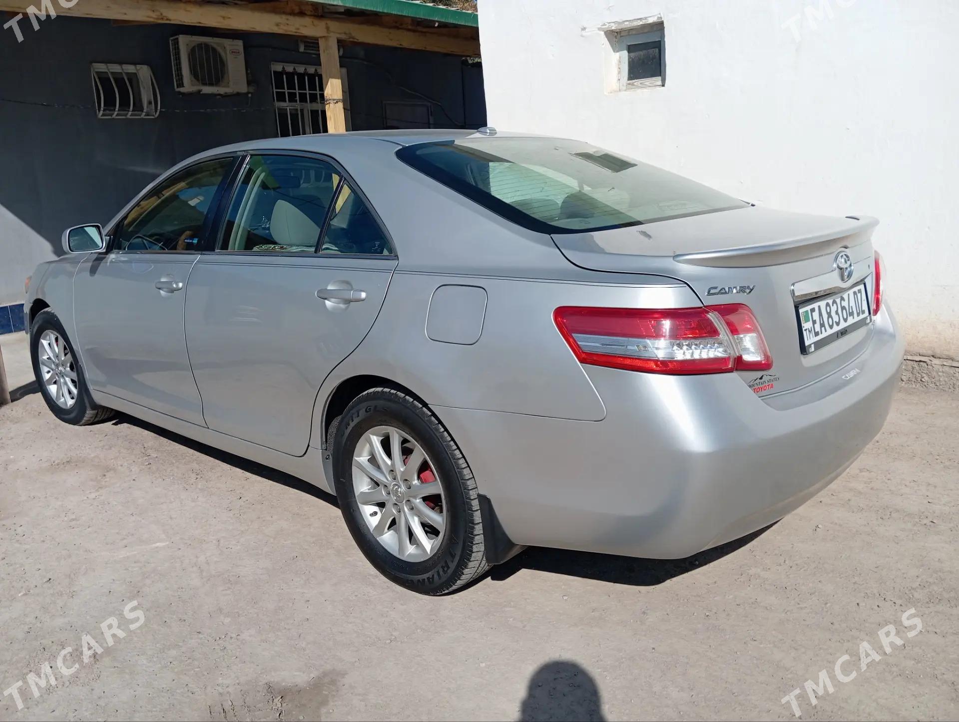 Toyota Camry 2010 - 190 000 TMT - Дашогуз - img 2