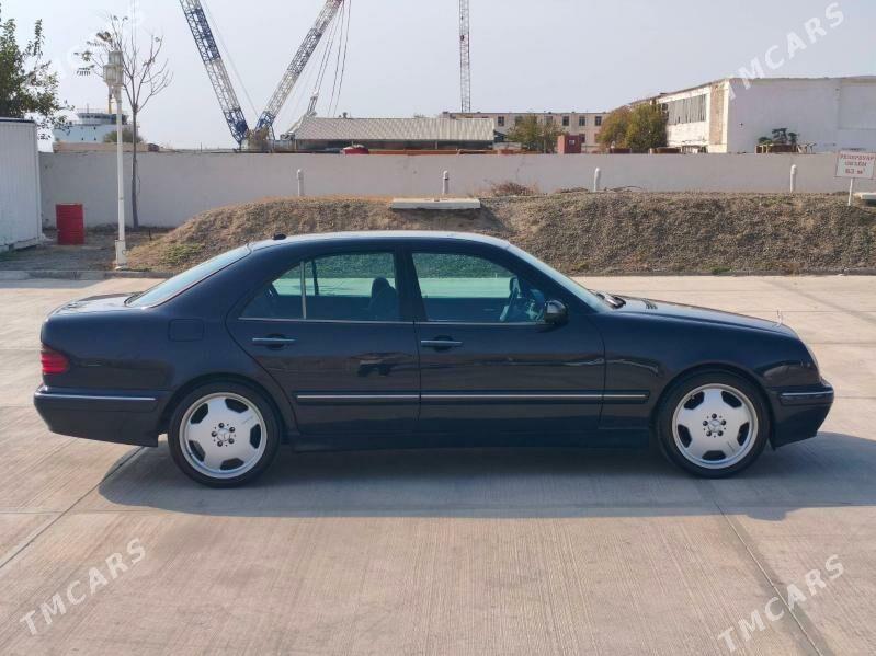 Mercedes-Benz E320 2000 - 125 000 TMT - Туркменбаши - img 6