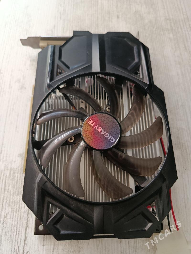 GT 240 1gb 128bit GDDR5 - Parahat 3 - img 1