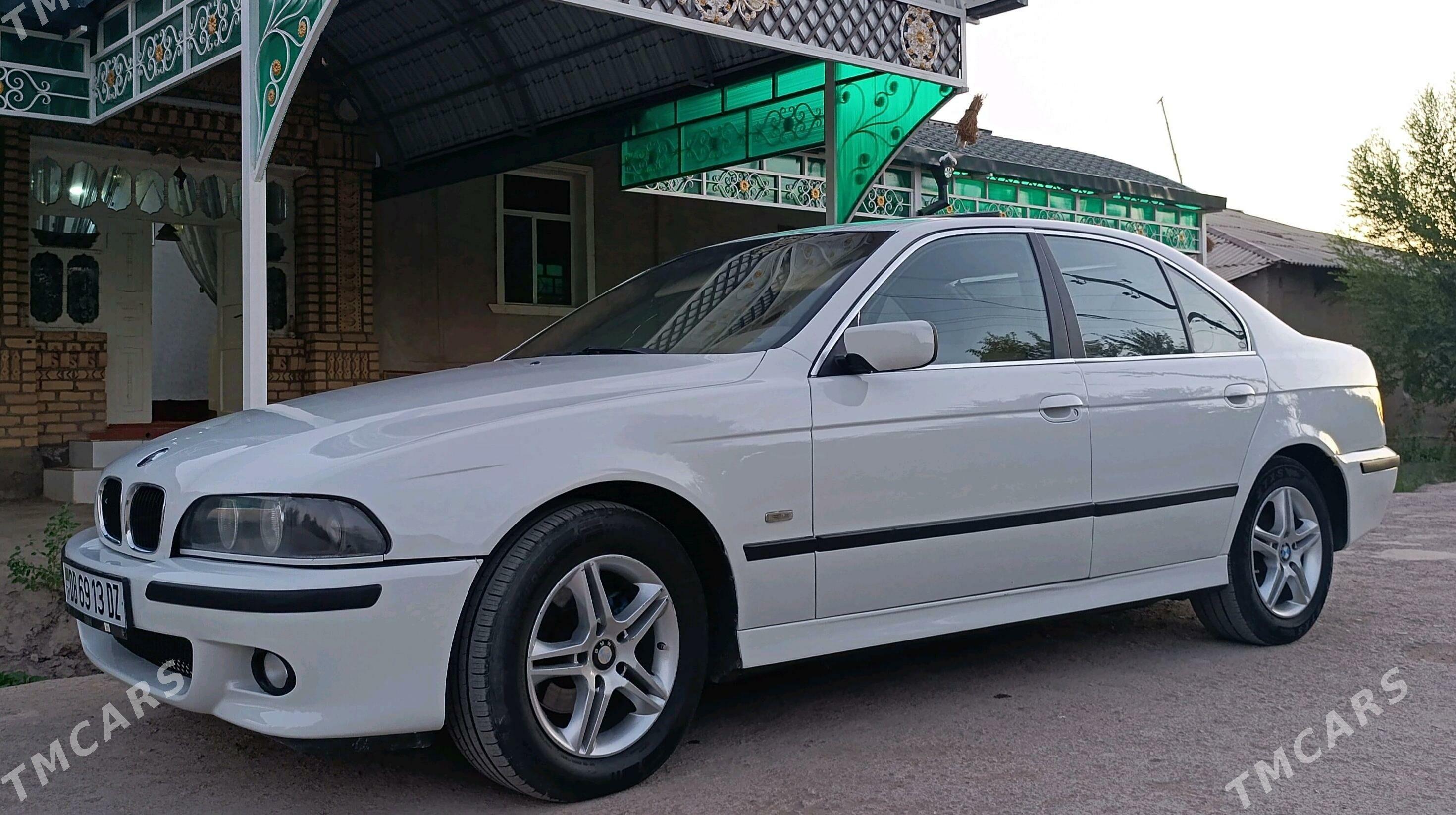 BMW 525 2002 - 105 000 TMT - Gubadag - img 4