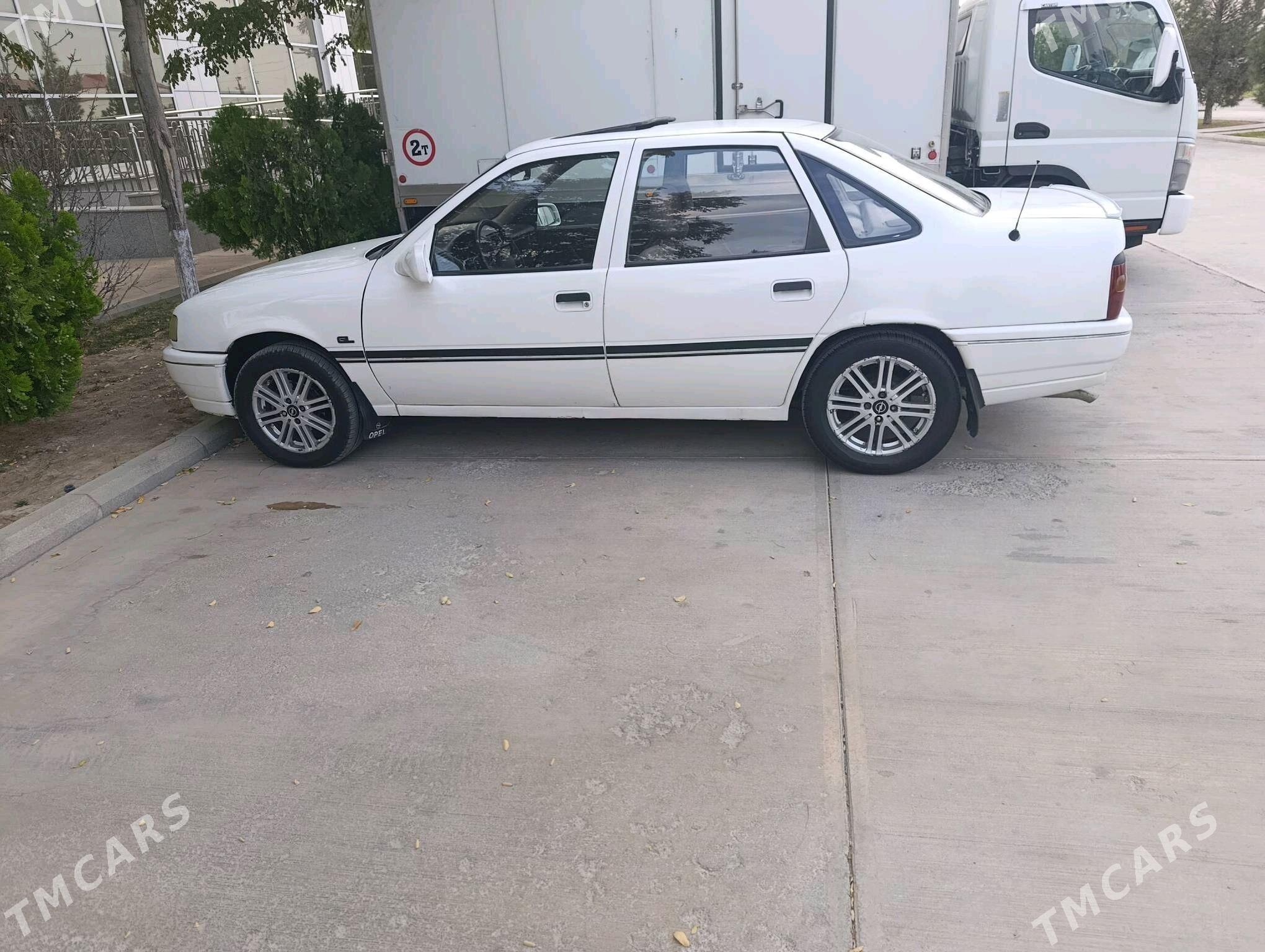 Opel Vectra 1990 - 30 000 TMT - Анев - img 3