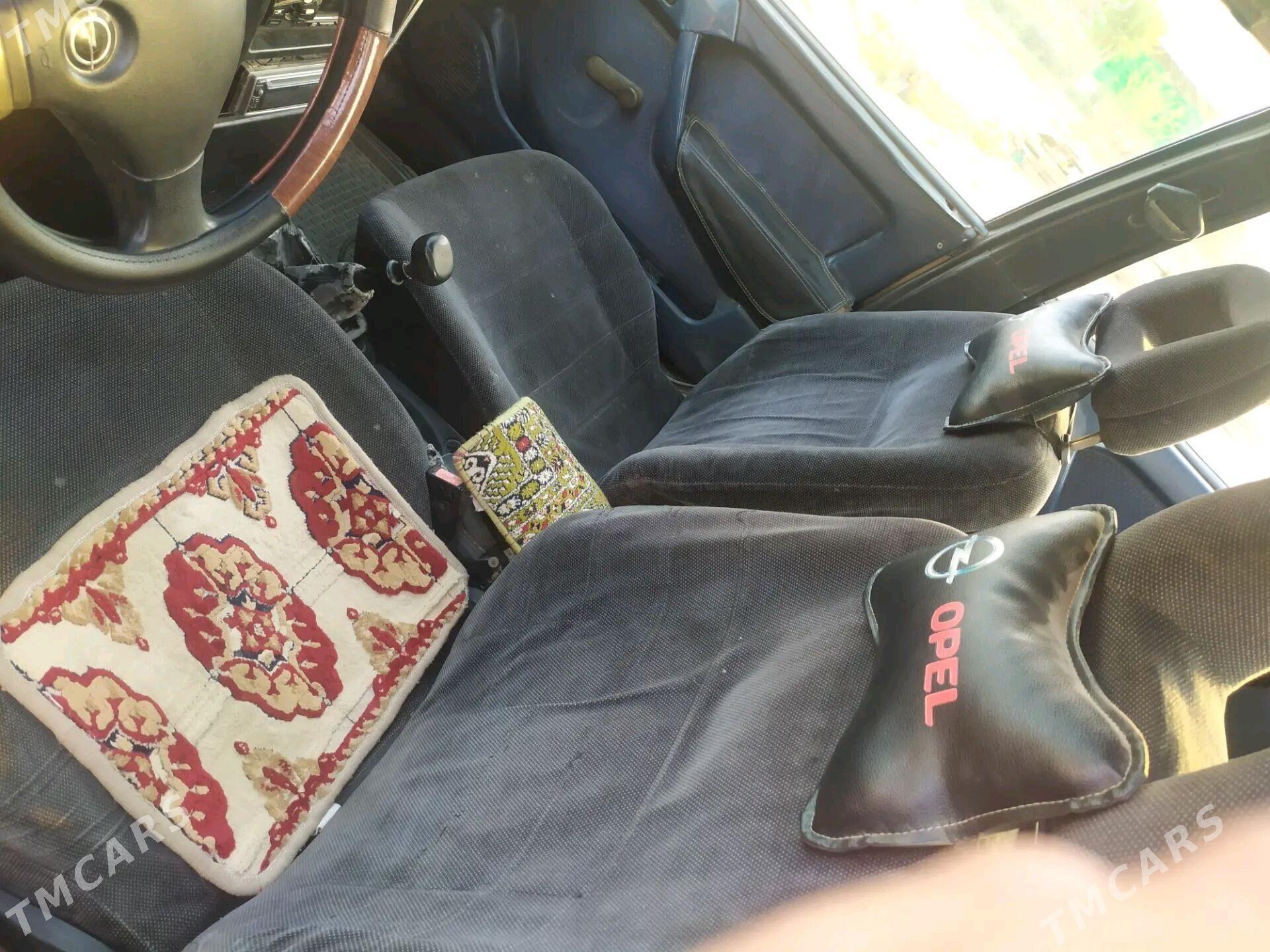 Opel Vectra 1991 - 28 000 TMT - Sakarçäge - img 3
