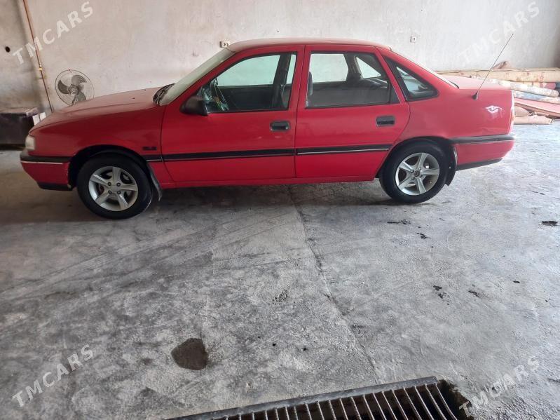 Opel Vectra 1990 - 30 000 TMT - Çärjew - img 4