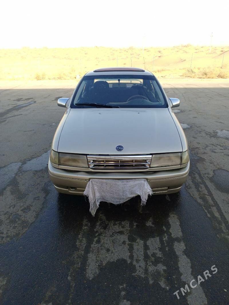 Opel Vectra 1992 - 35 000 TMT - Çoganly - img 5