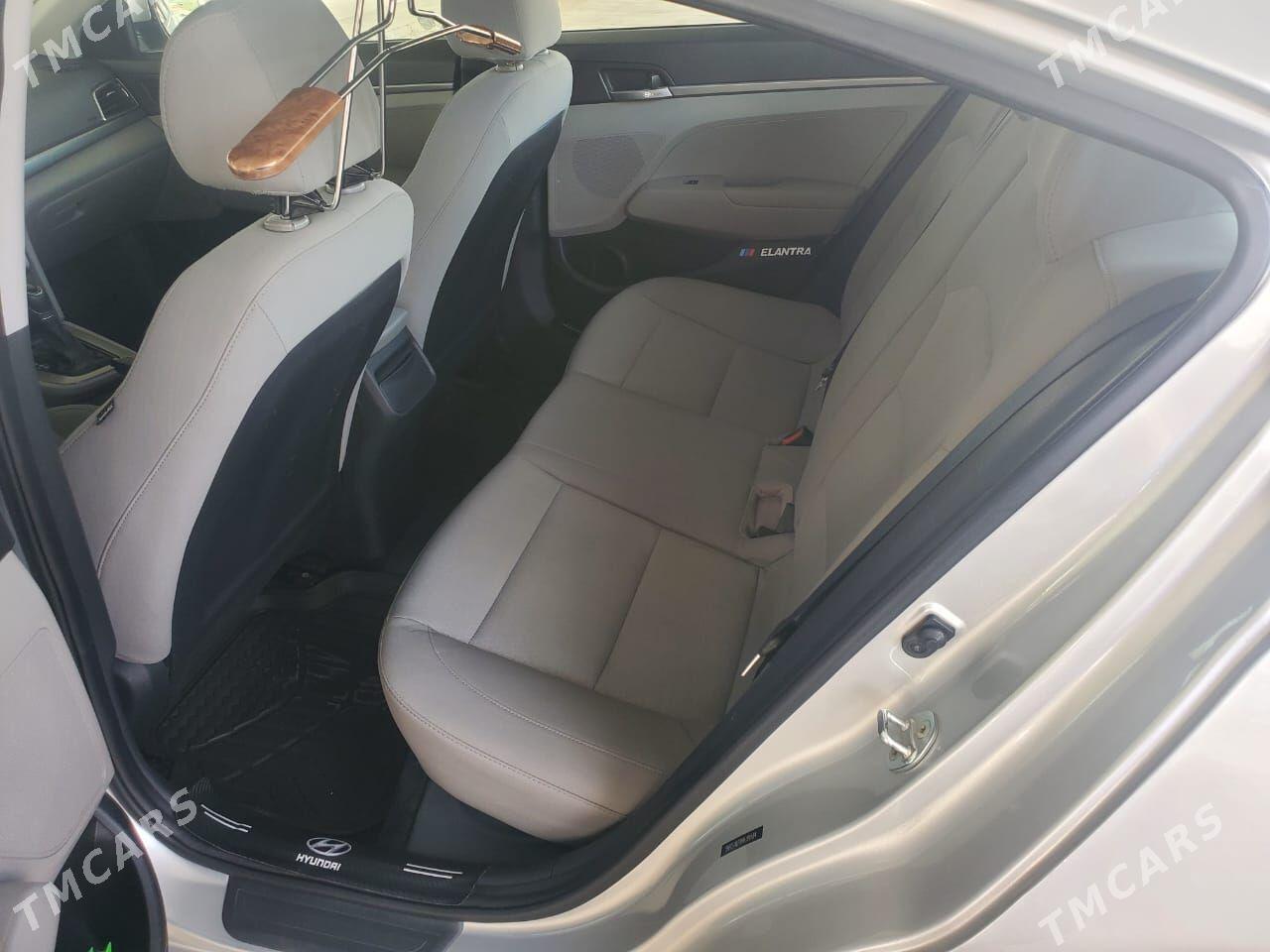 Hyundai Elantra 2017 - 185 000 TMT - Aşgabat - img 5