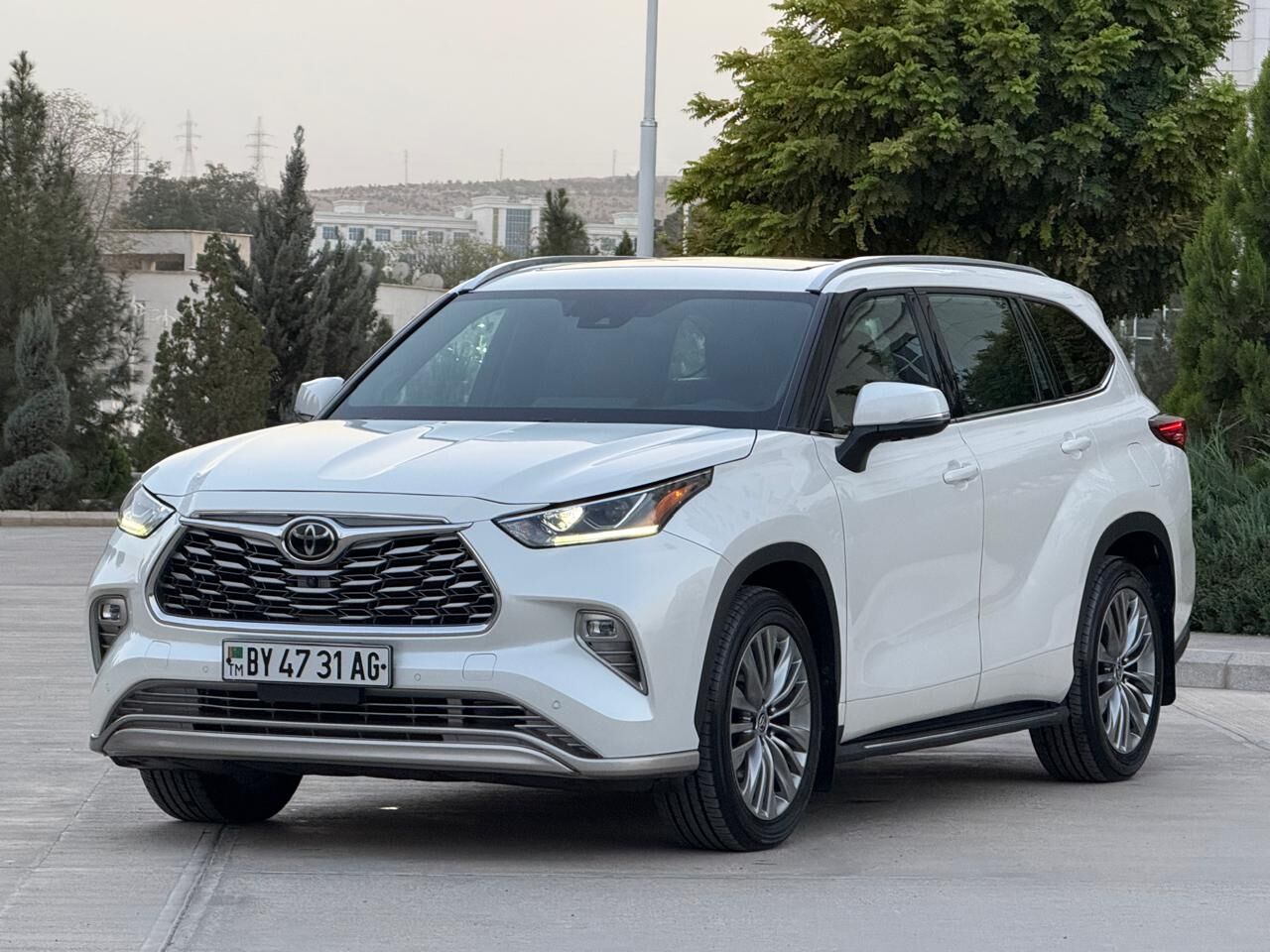 Toyota Highlander 2021 - 915 000 TMT - Ашхабад - img 3