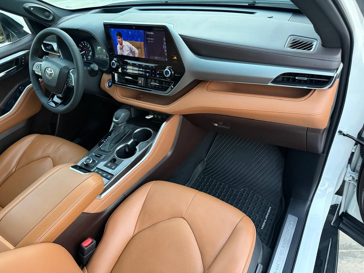 Toyota Highlander 2021 - 915 000 TMT - Ашхабад - img 8