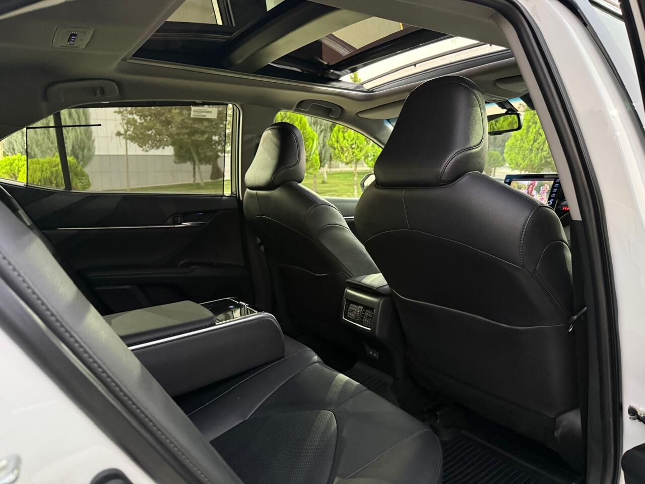 Toyota Camry 2022 - 635 000 TMT - Ашхабад - img 9