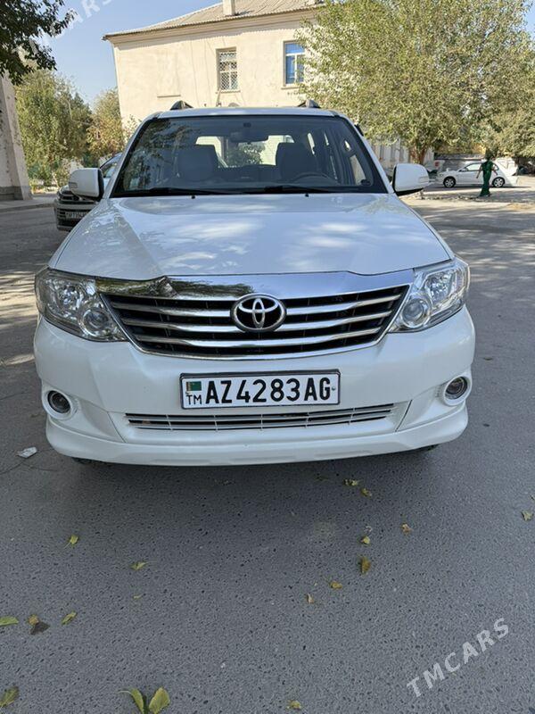 Toyota Fortuner 2012 - 380 000 TMT - Ашхабад - img 2