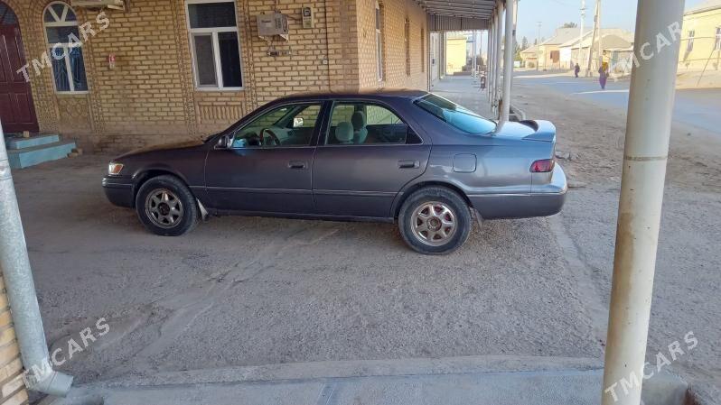 Toyota Camry 1998 - 110 000 TMT - Сакарчага - img 5