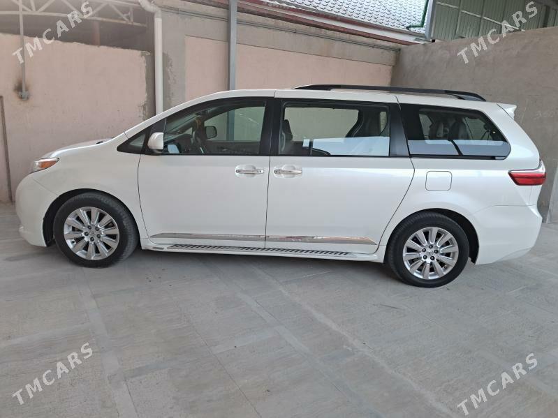 Toyota Sienna 2017 - 550 000 TMT - 30 мкр - img 2