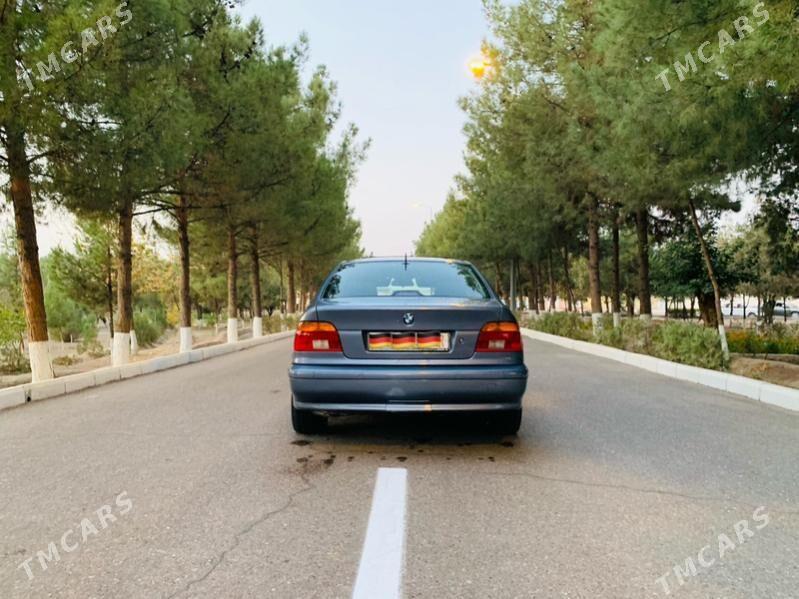 BMW E39 2002 - 195 000 TMT - Мары - img 10