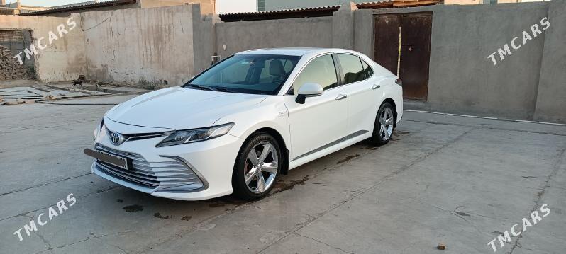 Toyota Camry 2021 - 260 000 TMT - Мары - img 3