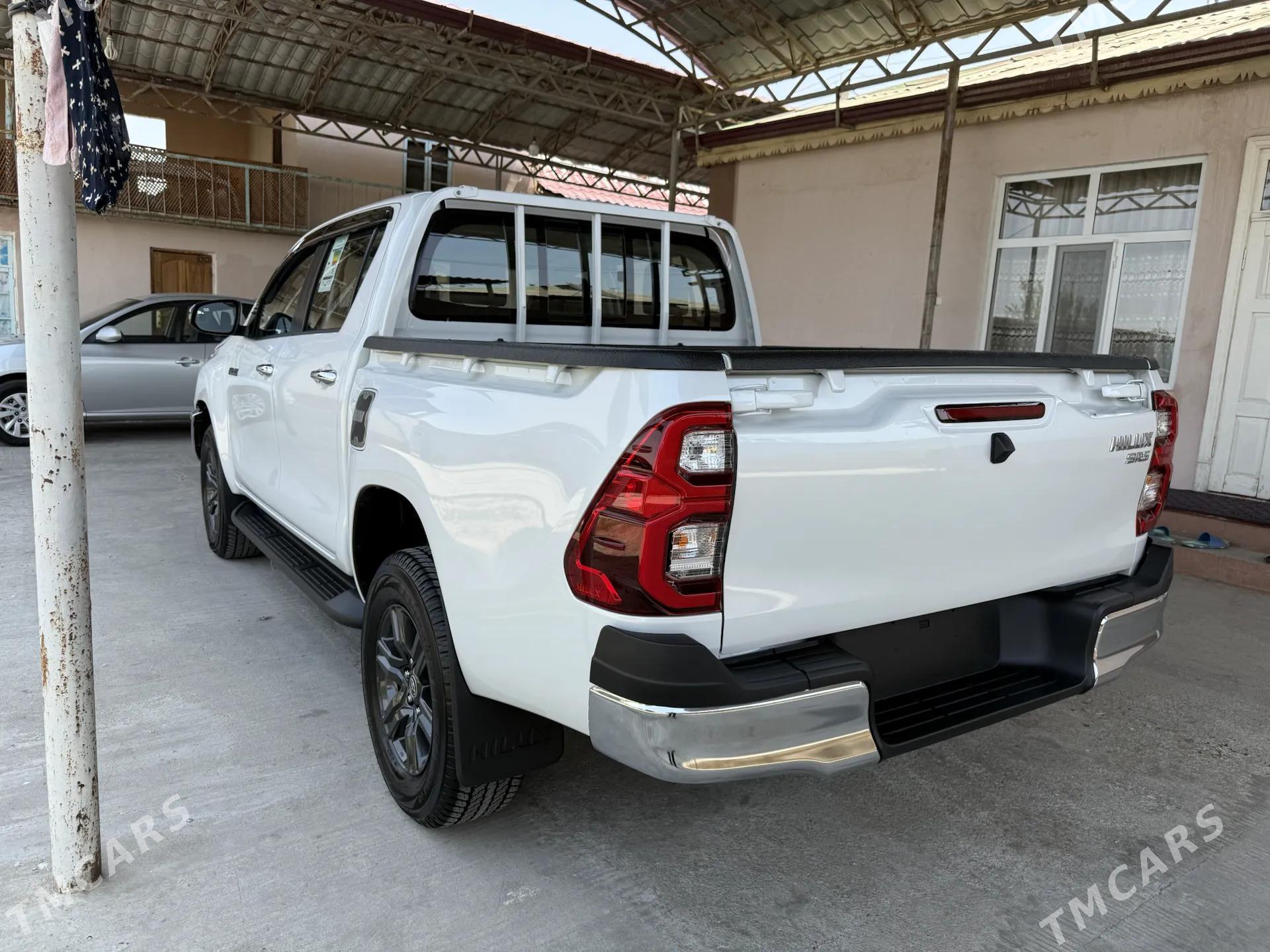 Toyota Hilux 2025 - 666 000 TMT - Ашхабад - img 5