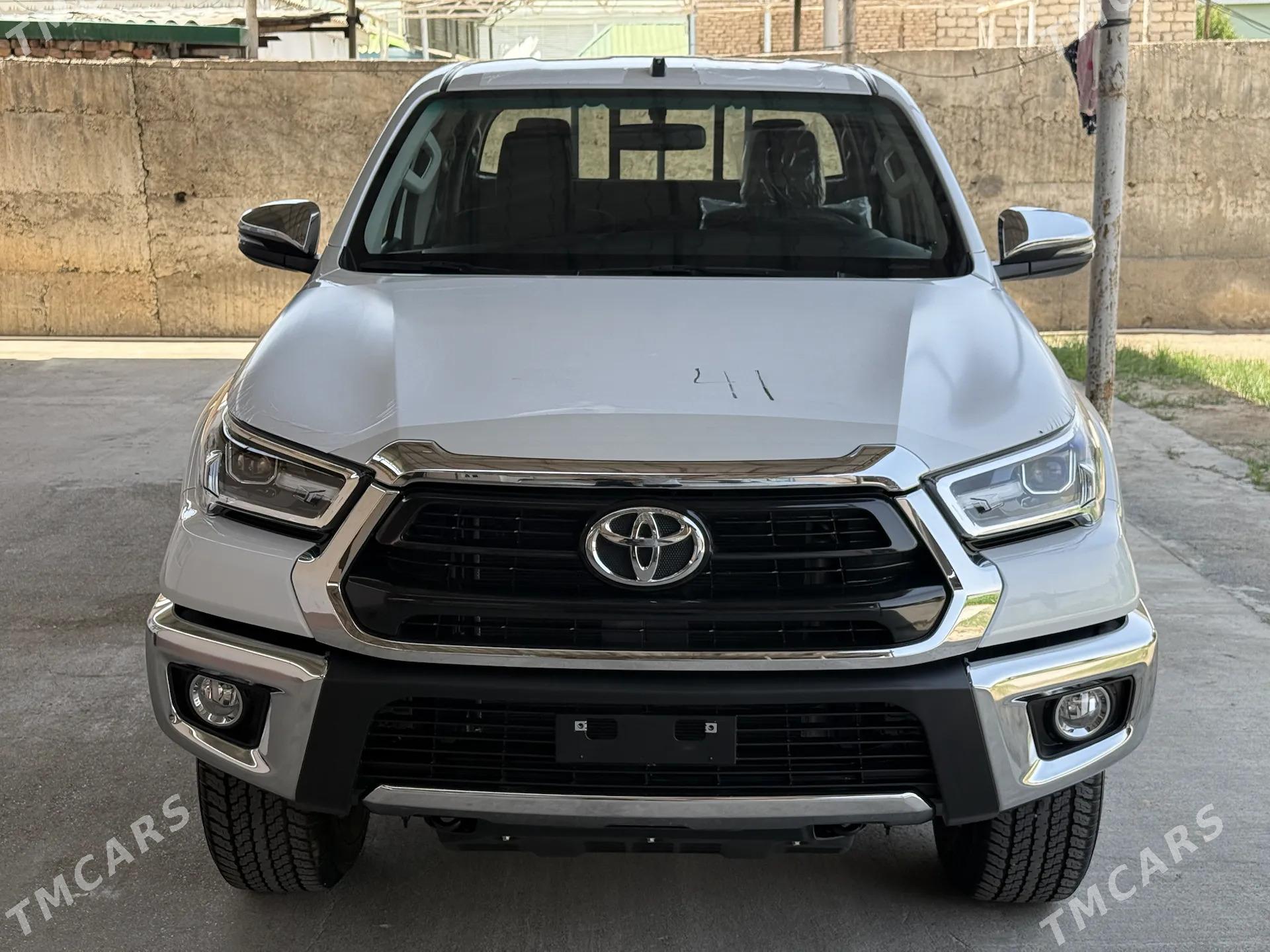 Toyota Hilux 2025 - 666 000 TMT - Ашхабад - img 2