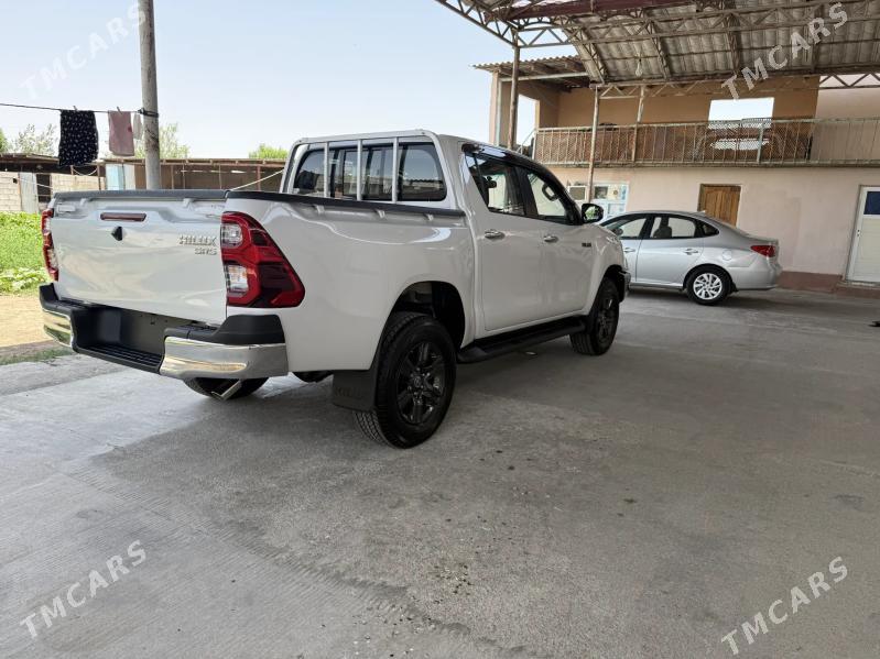 Toyota Hilux 2025 - 666 000 TMT - Ашхабад - img 4