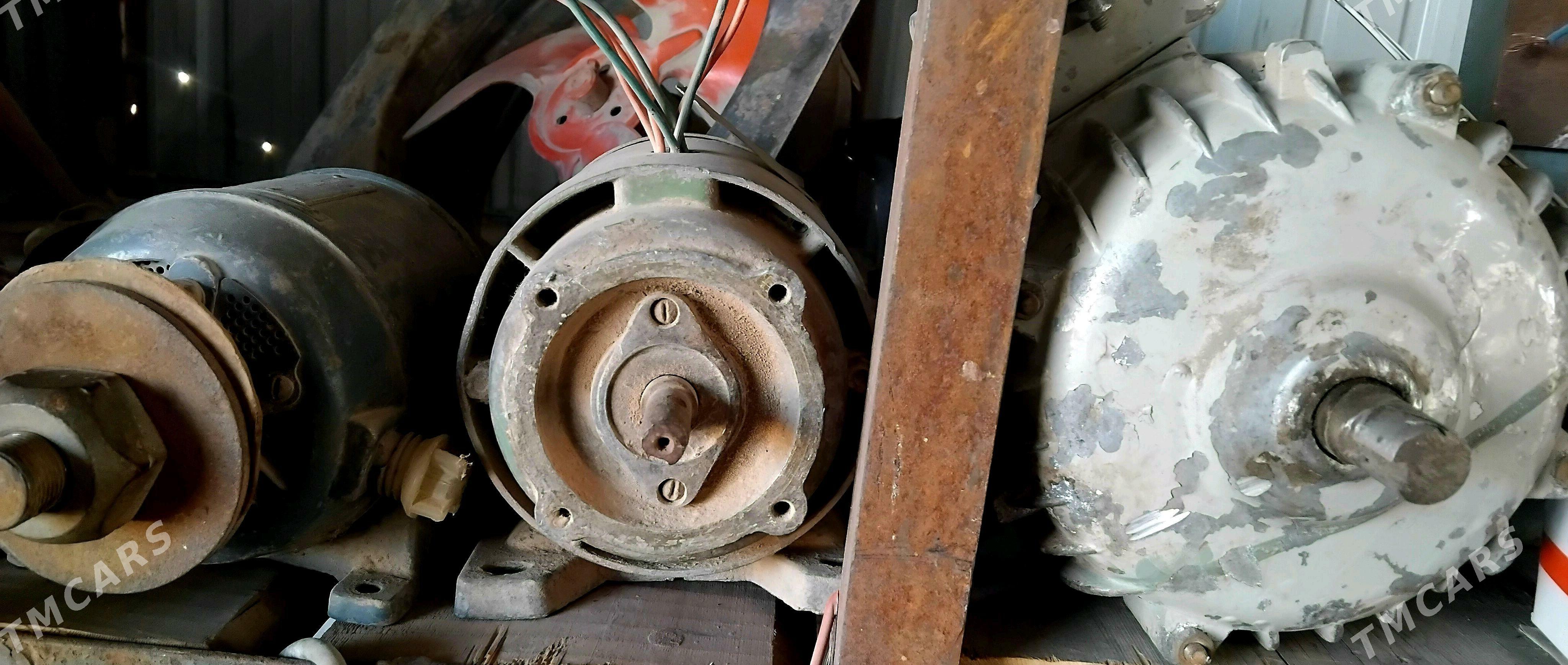 Электромотор - Çärjew - img 2