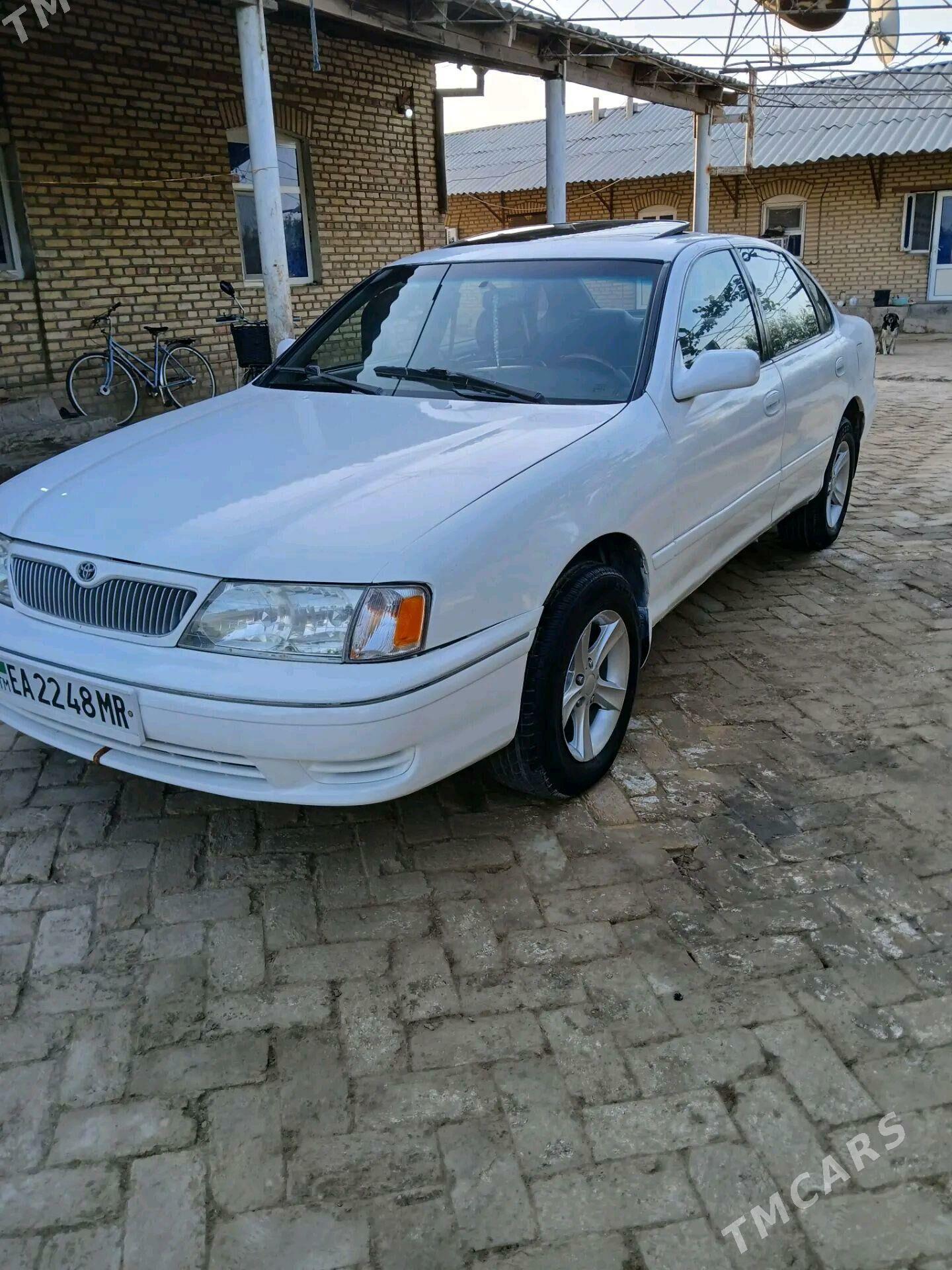 Toyota Avalon 1996 - 120 000 TMT - Туркменгала - img 1