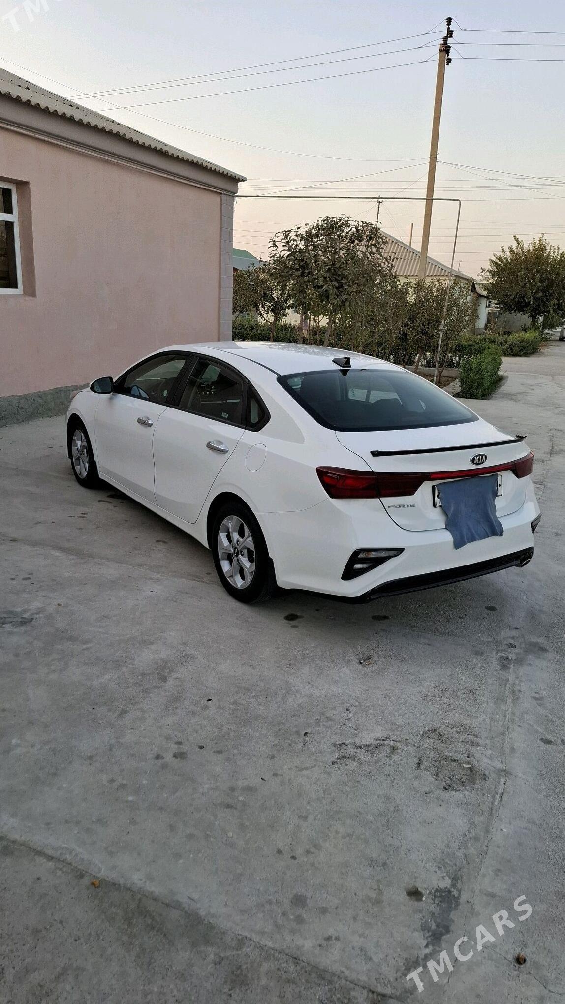 Kia Forte 2021 - 232 000 TMT - ул. Подвойского (Битарап Туркменистан шаёлы) - img 8