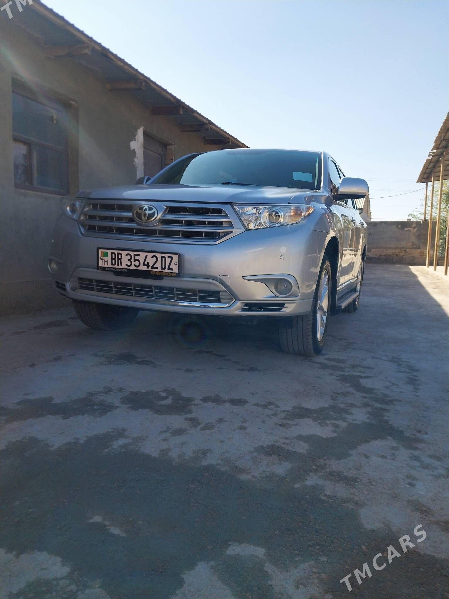 Toyota Highlander 2012 - 330 000 TMT - Gubadag - img 2