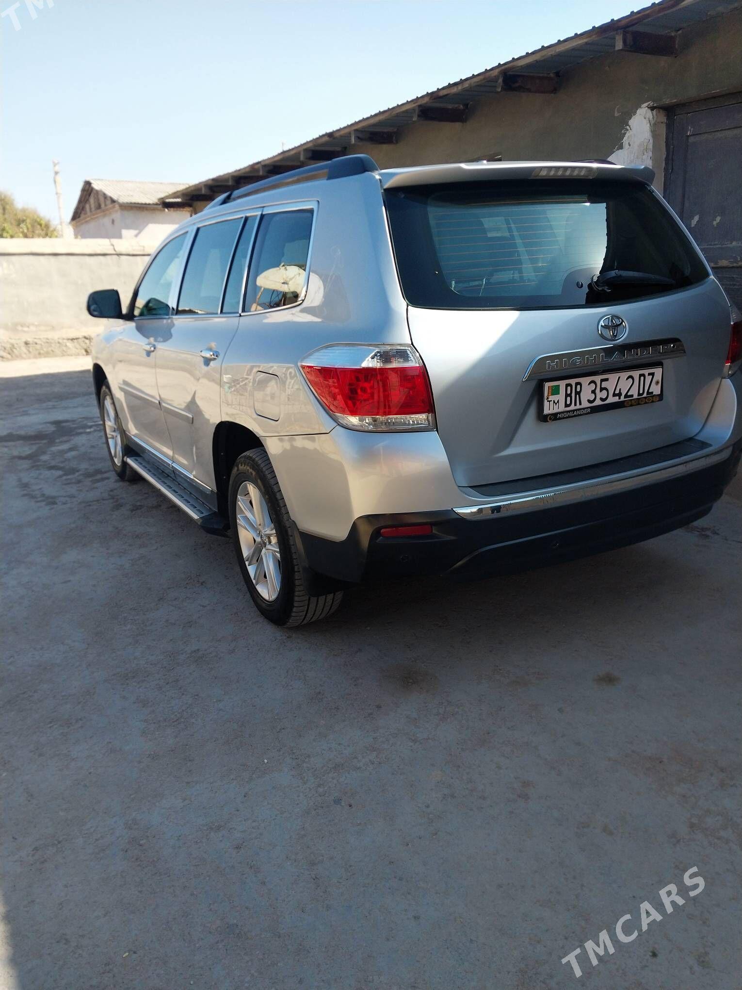 Toyota Highlander 2012 - 330 000 TMT - Gubadag - img 5