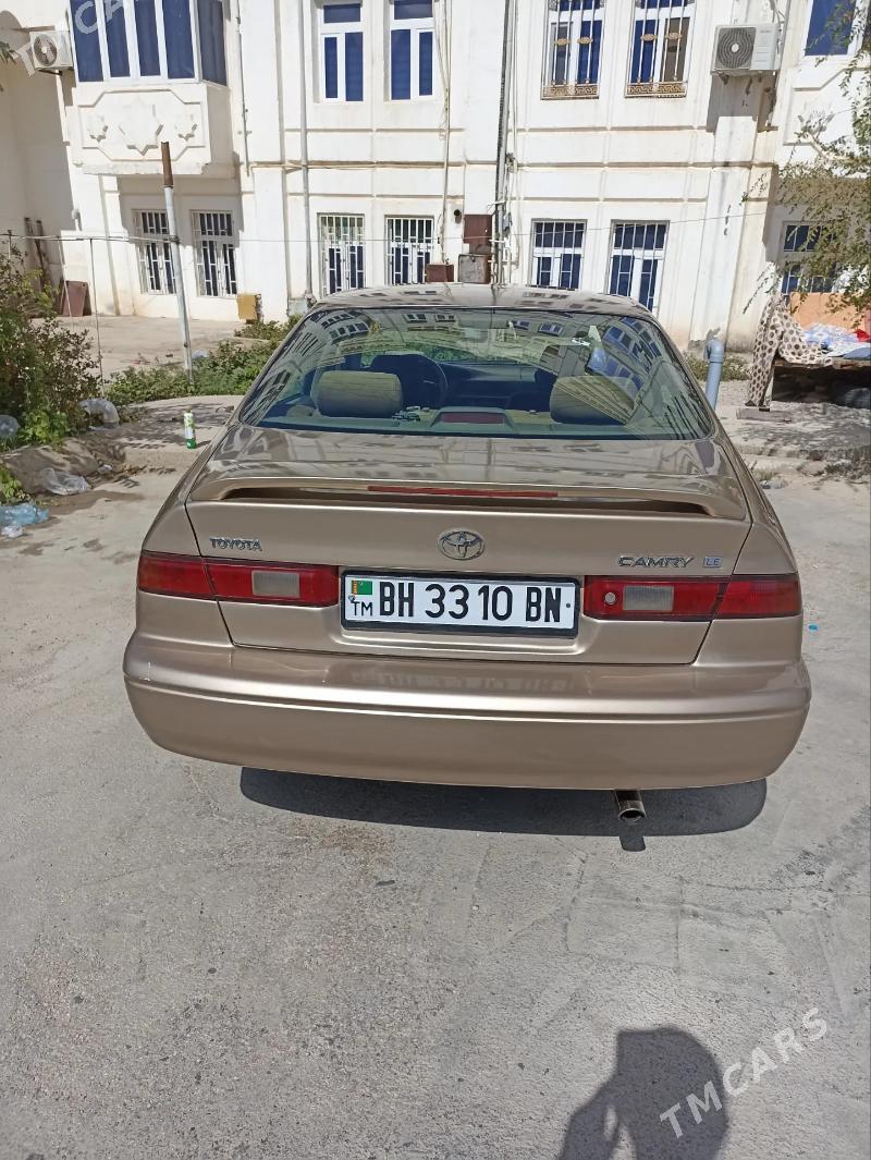 Toyota Camry 2000 - 130 000 TMT - Балканабат - img 1