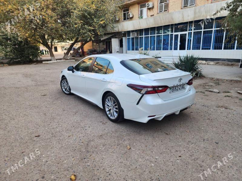 Toyota Camry 2022 - 310 000 TMT - Мары - img 8