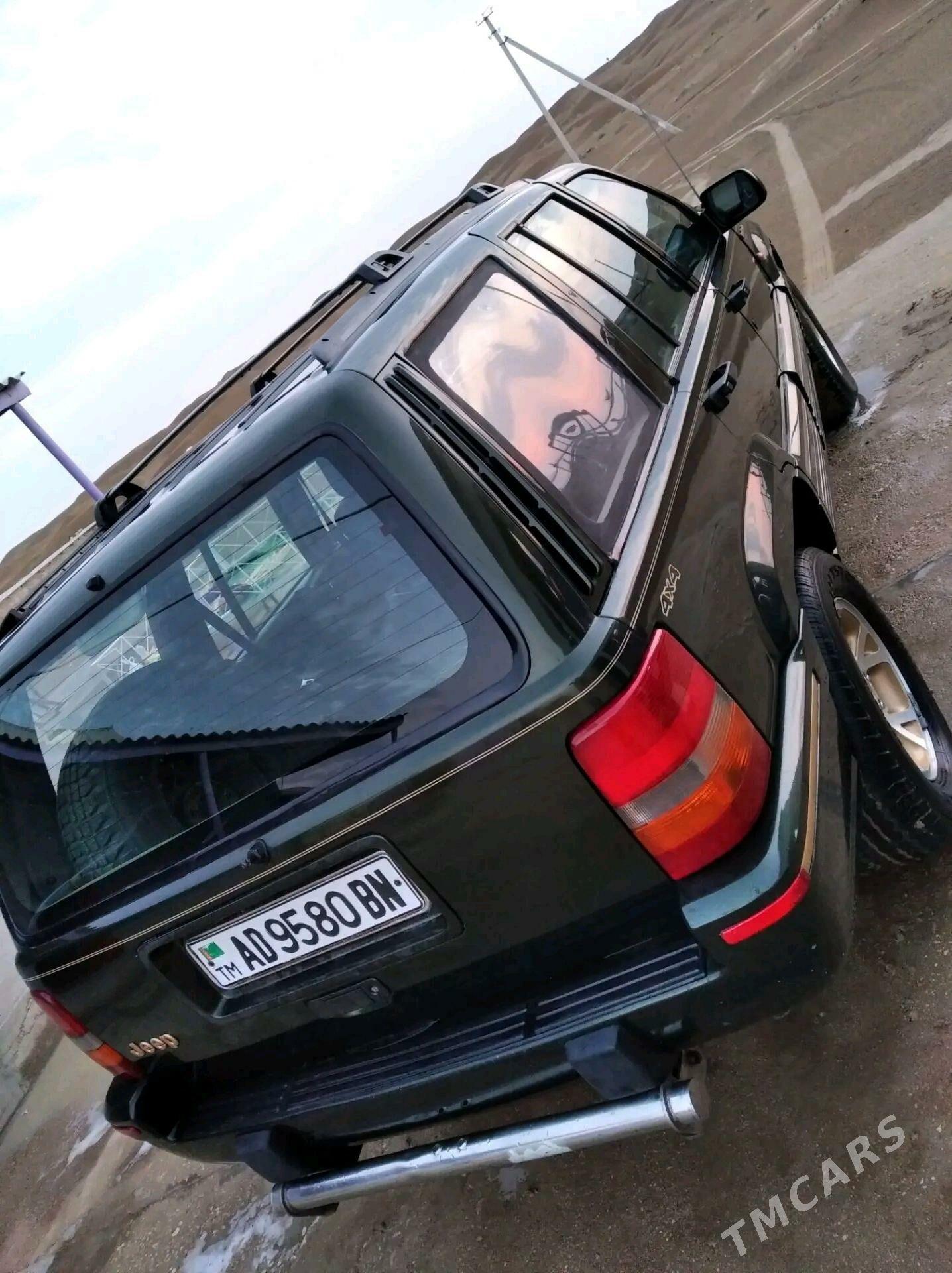 Jeep Grand Cherokee 1995 - 65 000 TMT - Эсенгулы - img 1