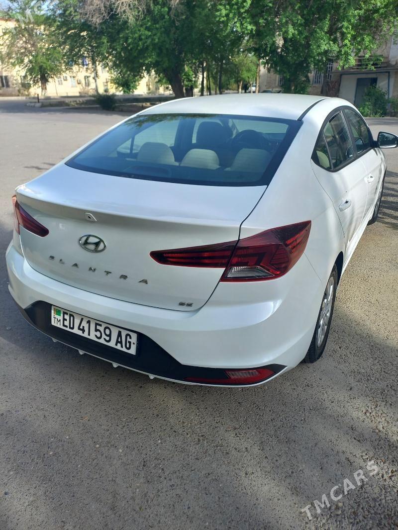Hyundai Elantra 2019 - 217 000 TMT - Ашхабад - img 3