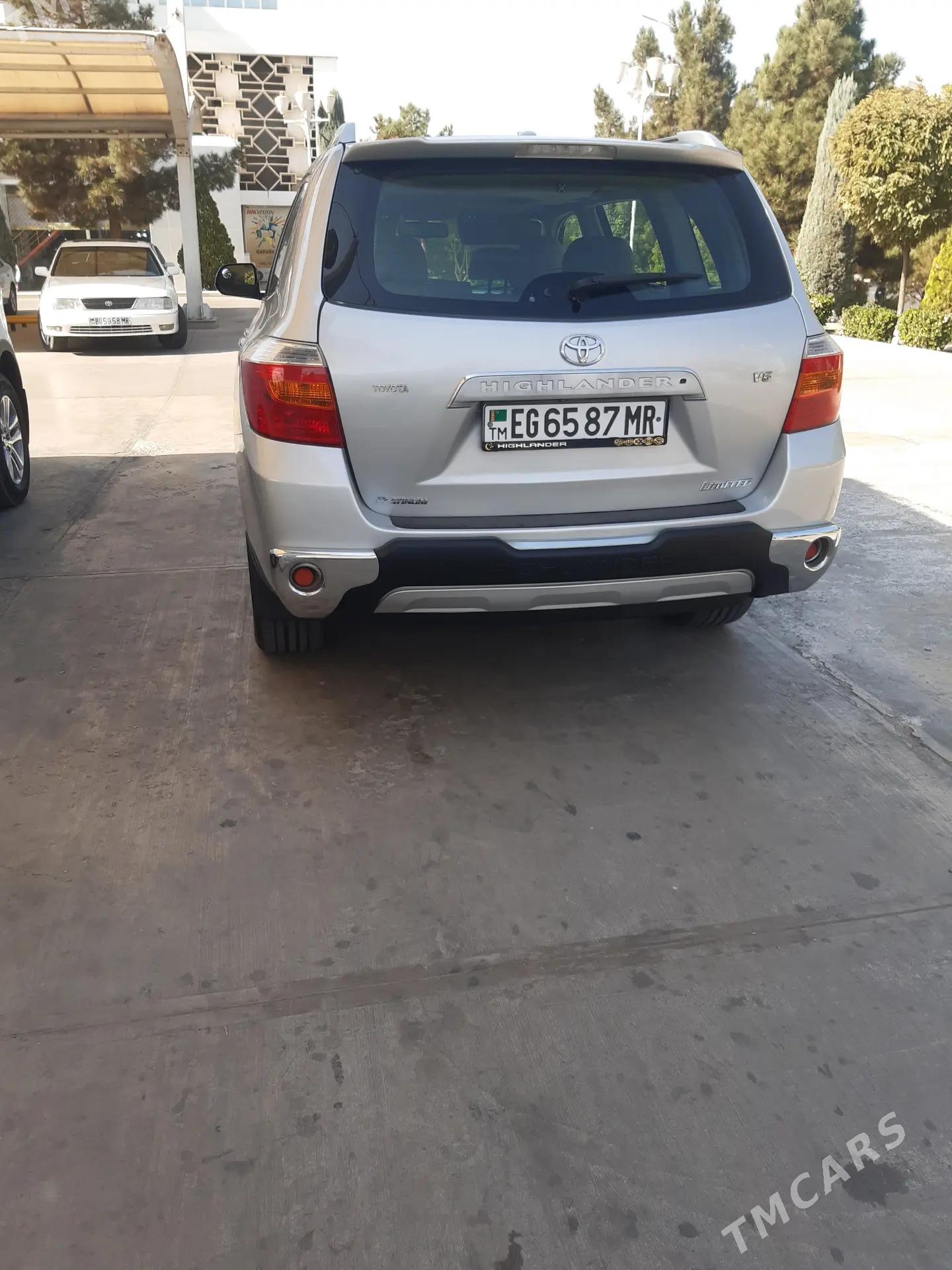 Toyota Highlander 2010 - 400 000 TMT - Мары - img 4