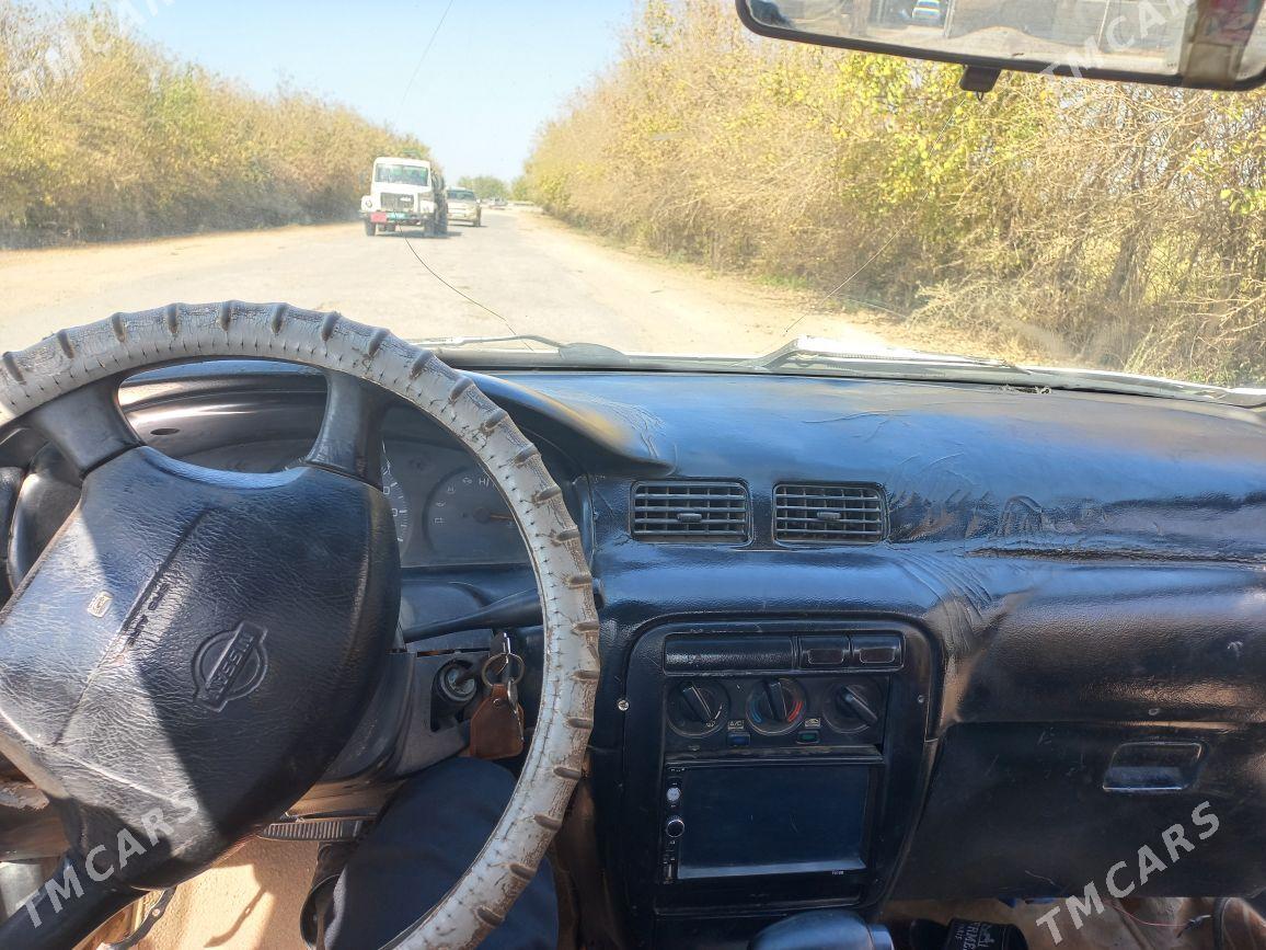 Nissan Sunny 1994 - 20 000 TMT - Теджен - img 1
