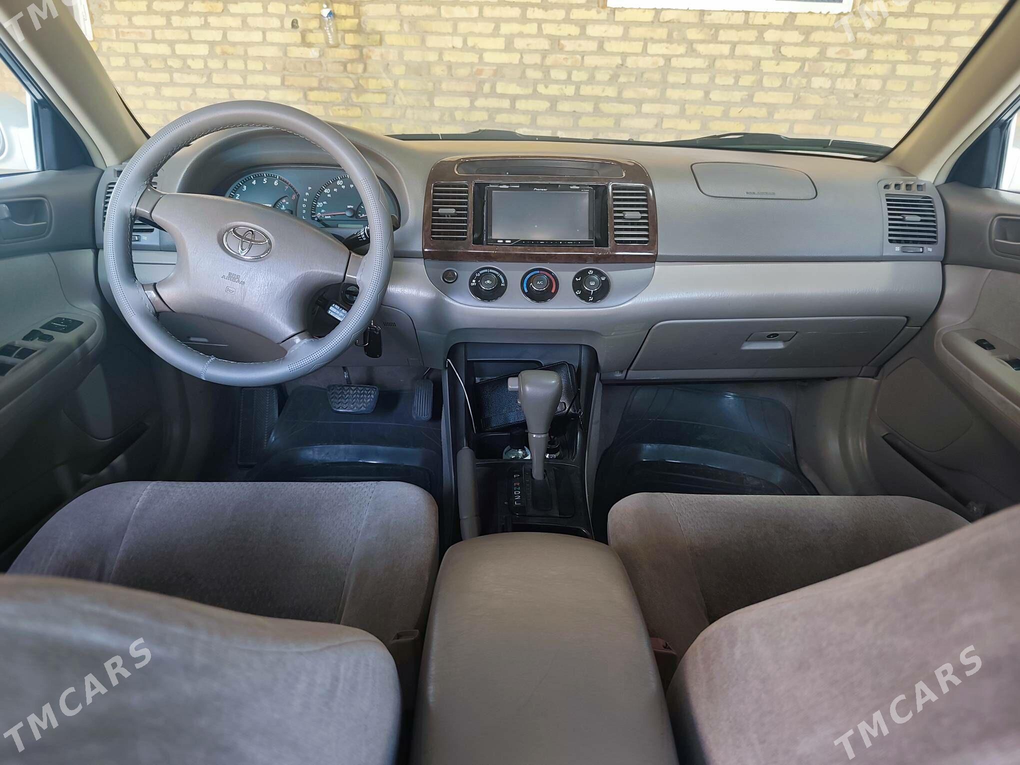 Toyota Camry 2003 - 160 000 TMT - Sakar - img 10