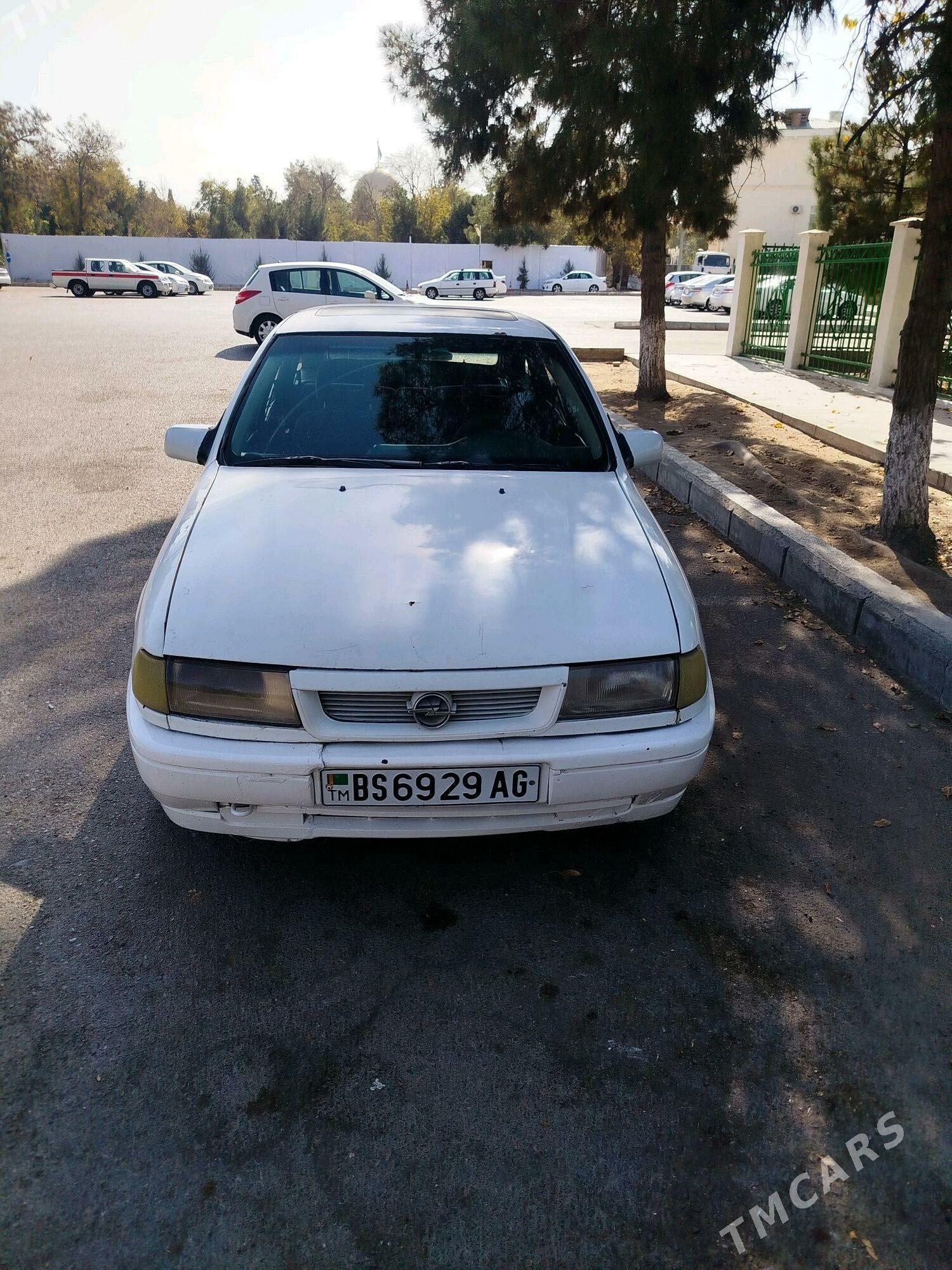 Opel Vectra 1992 - 23 000 TMT - Гёкдже - img 1