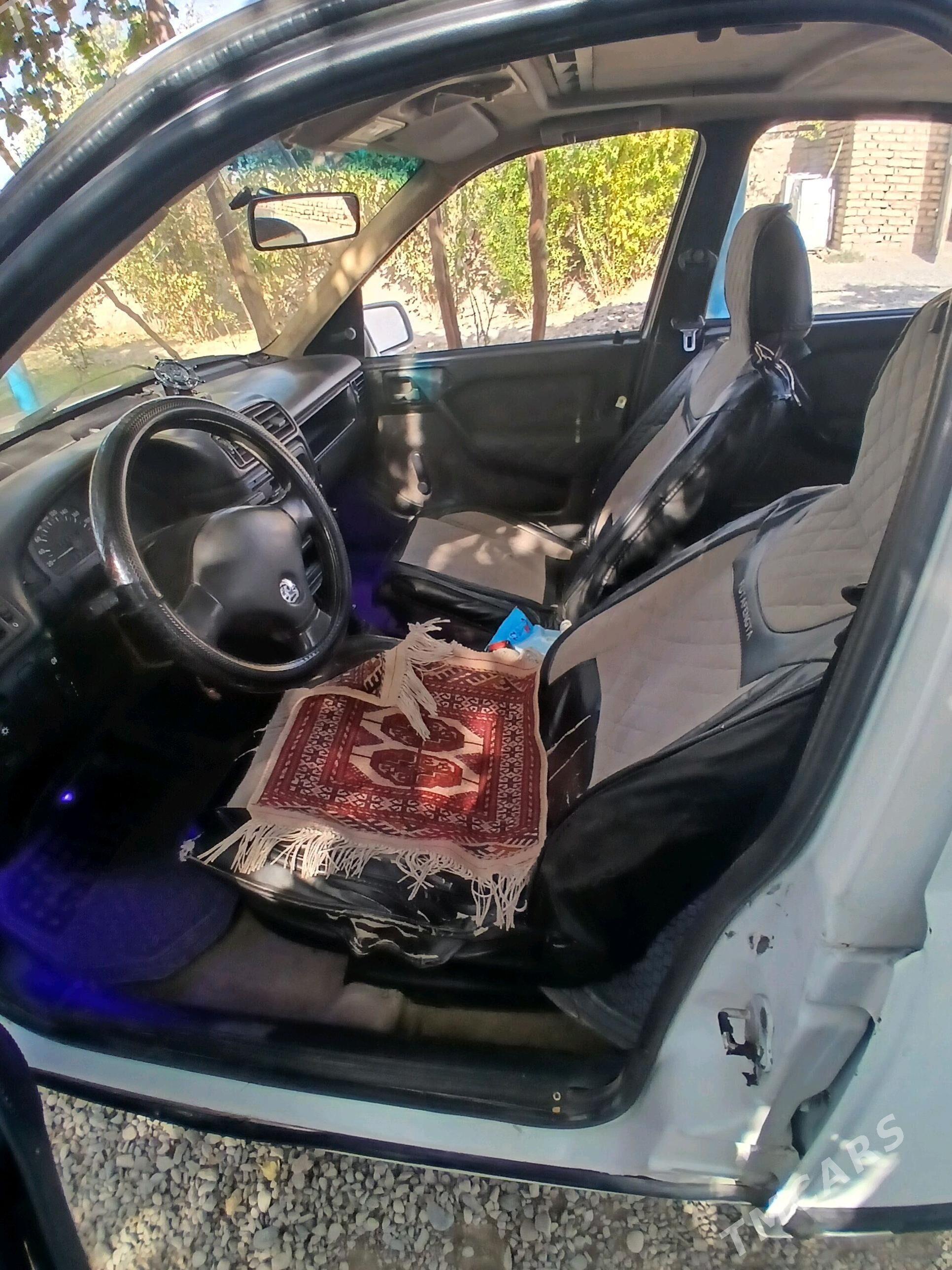 Opel Vectra 1992 - 36 000 TMT - Bäherden - img 1
