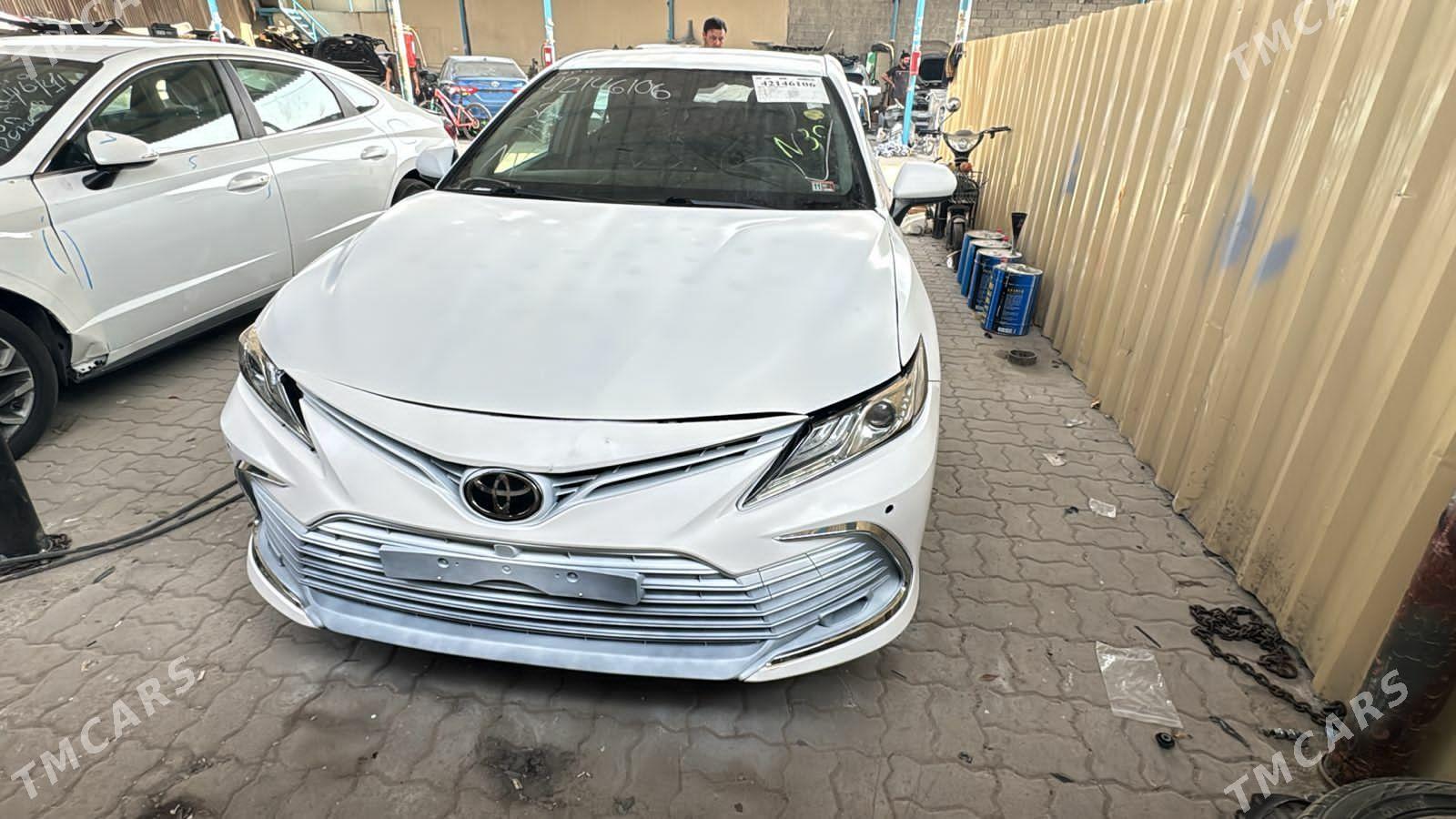 Toyota Camry 2021 - 210 000 TMT - Мары - img 1