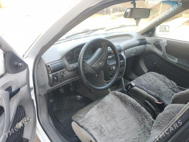 Opel Astra 1992 - 33 000 TMT - Бабадайхан - img 6