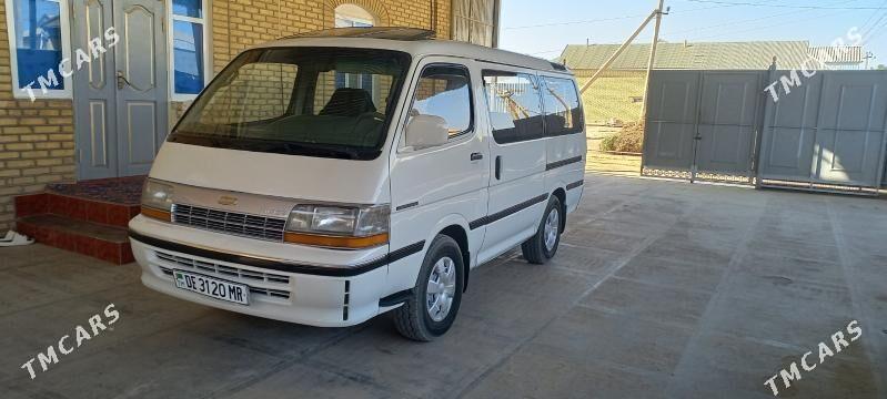 Toyota Hiace 1993 - 75 000 TMT - Мары - img 4